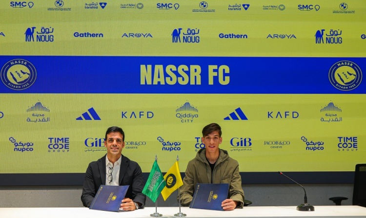 开云平台-官方：利雅得胜利签下伊拉克中场阿卜杜卡里姆，双方签约2年半