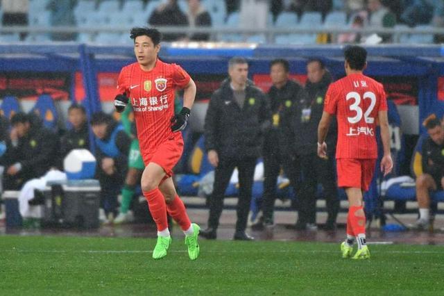 开云平台-前瞻｜中超争冠大戏从负分开演更有看头